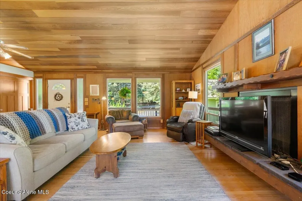7270 N Mulholland Drive Dalton Gardens ID 83815