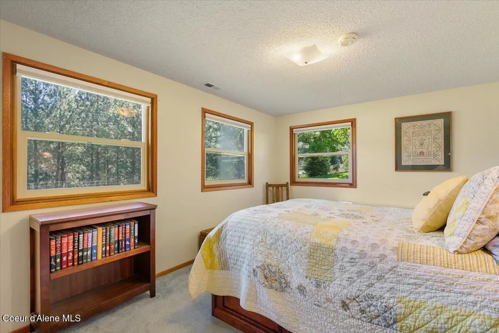 7270 N Mulholland Drive Dalton Gardens ID 83815