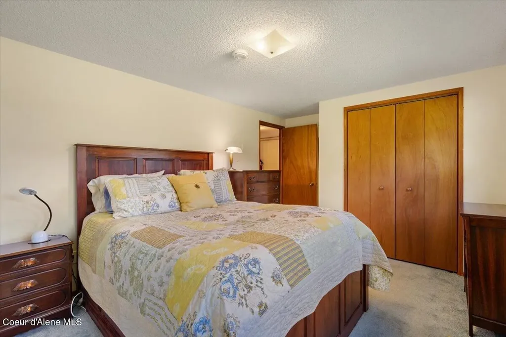 7270 N Mulholland Drive Dalton Gardens ID 83815