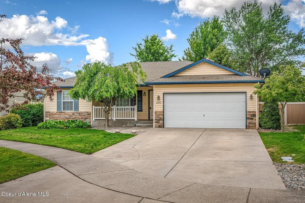 2570 N Sparrow Lp Post Falls ID 83854