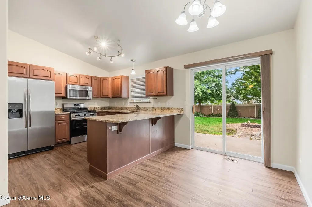 2570 N Sparrow Lp Post Falls ID 83854