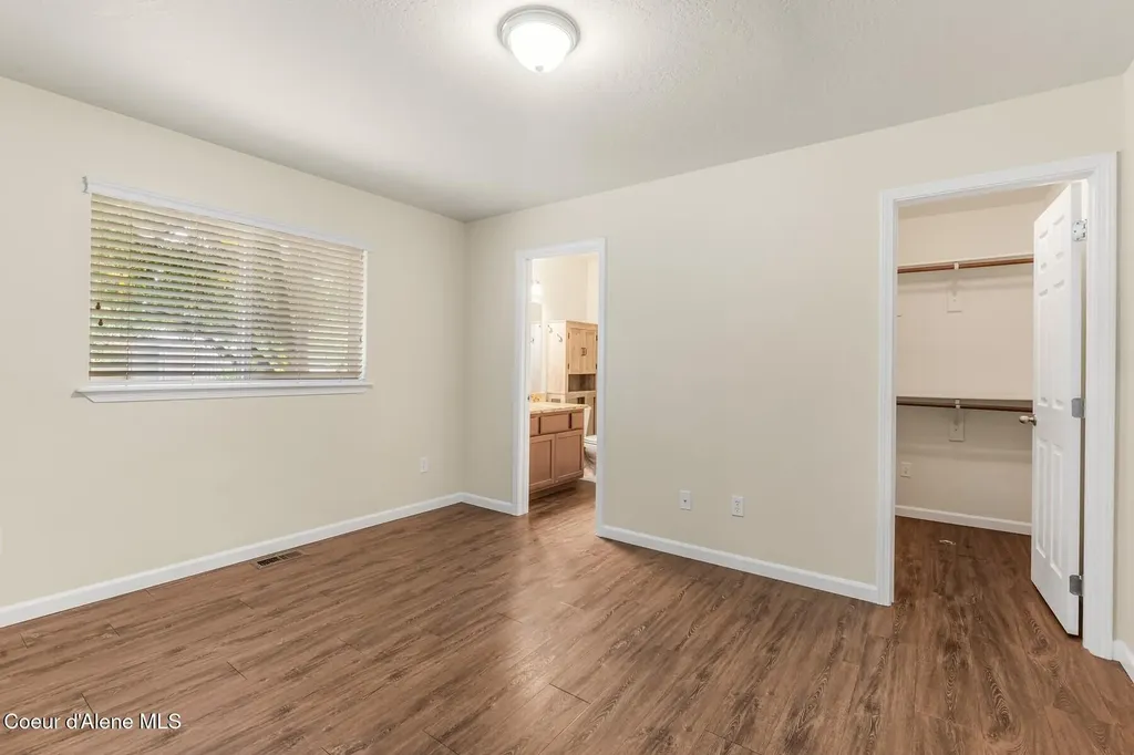 2570 N Sparrow Lp Post Falls ID 83854