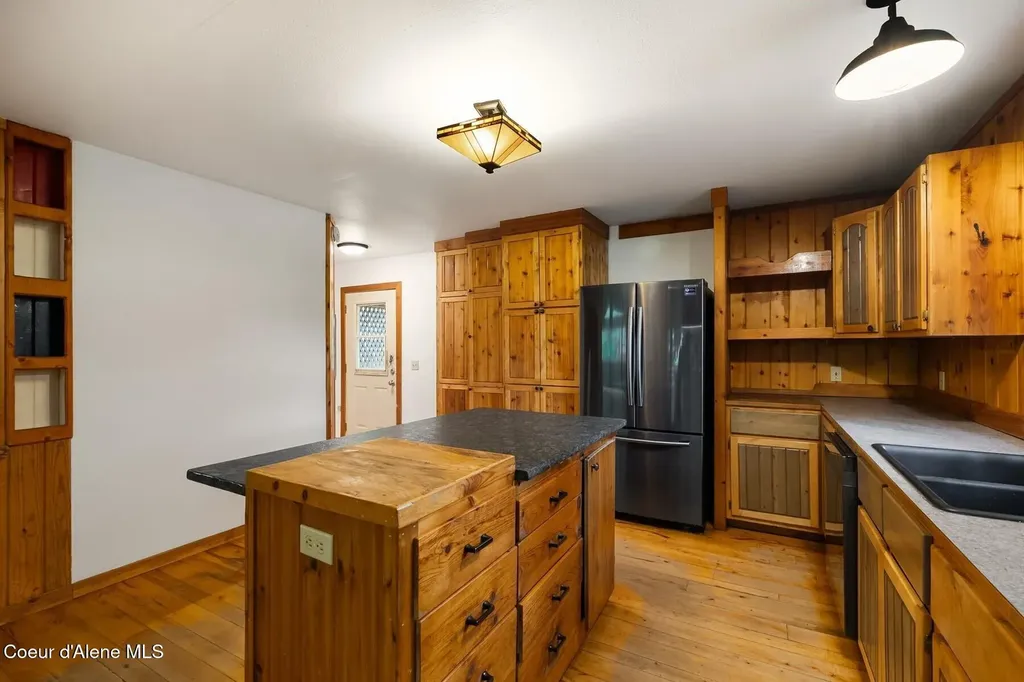 279 Tower Road Naples ID 83847