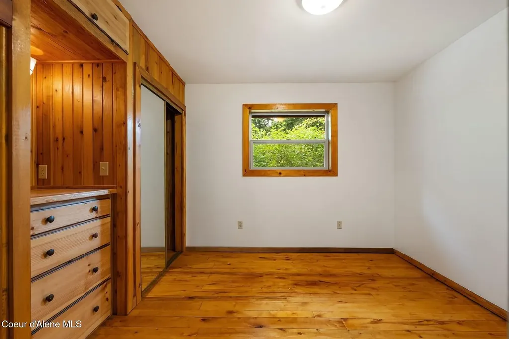 279 Tower Road Naples ID 83847