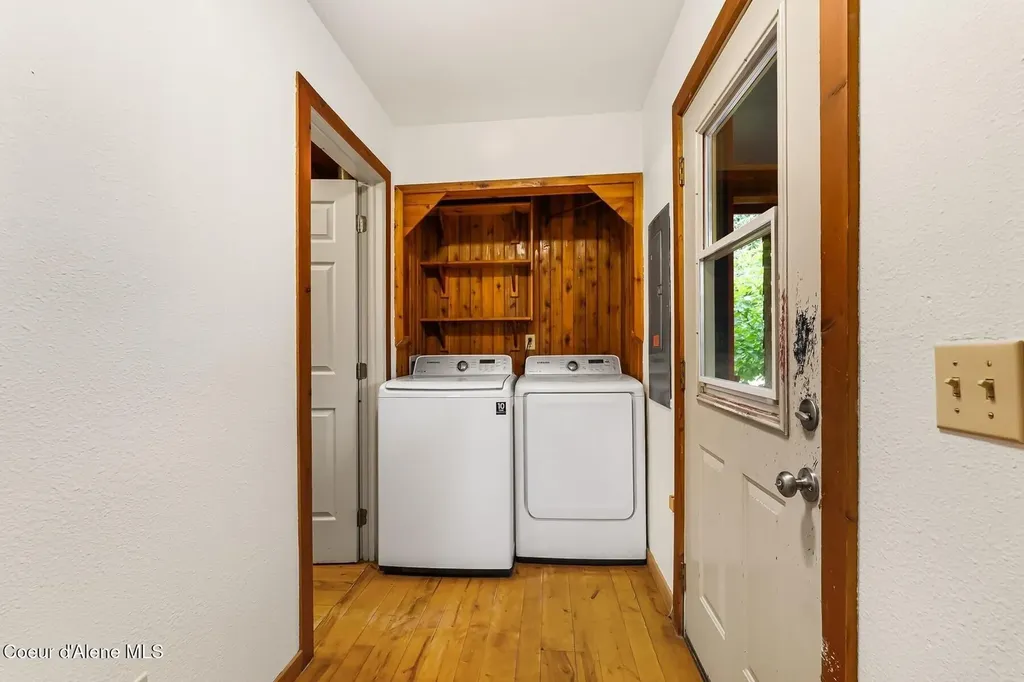 279 Tower Road Naples ID 83847