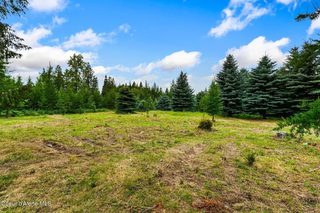 279 Tower Road Naples ID 83847