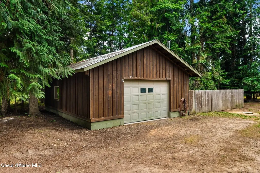 279 Tower Road Naples ID 83847