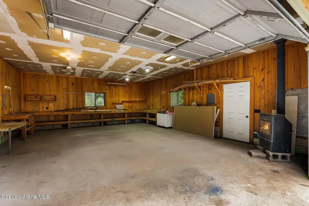 279 Tower Road Naples ID 83847