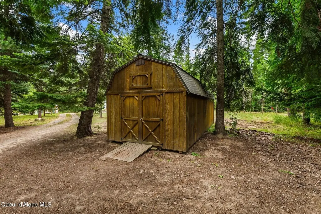 279 Tower Road Naples ID 83847