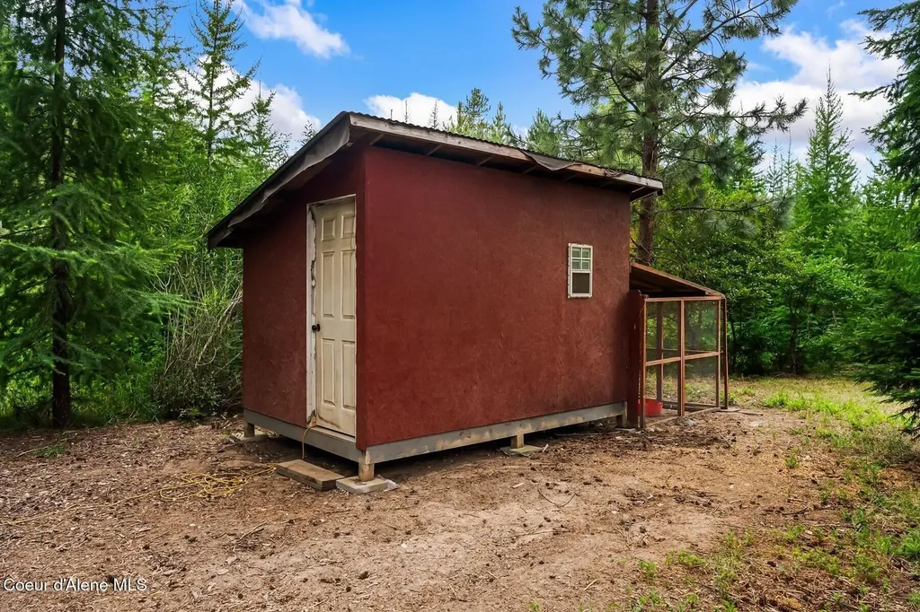 279 Tower Road Naples ID 83847