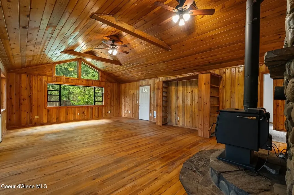 279 Tower Road Naples ID 83847
