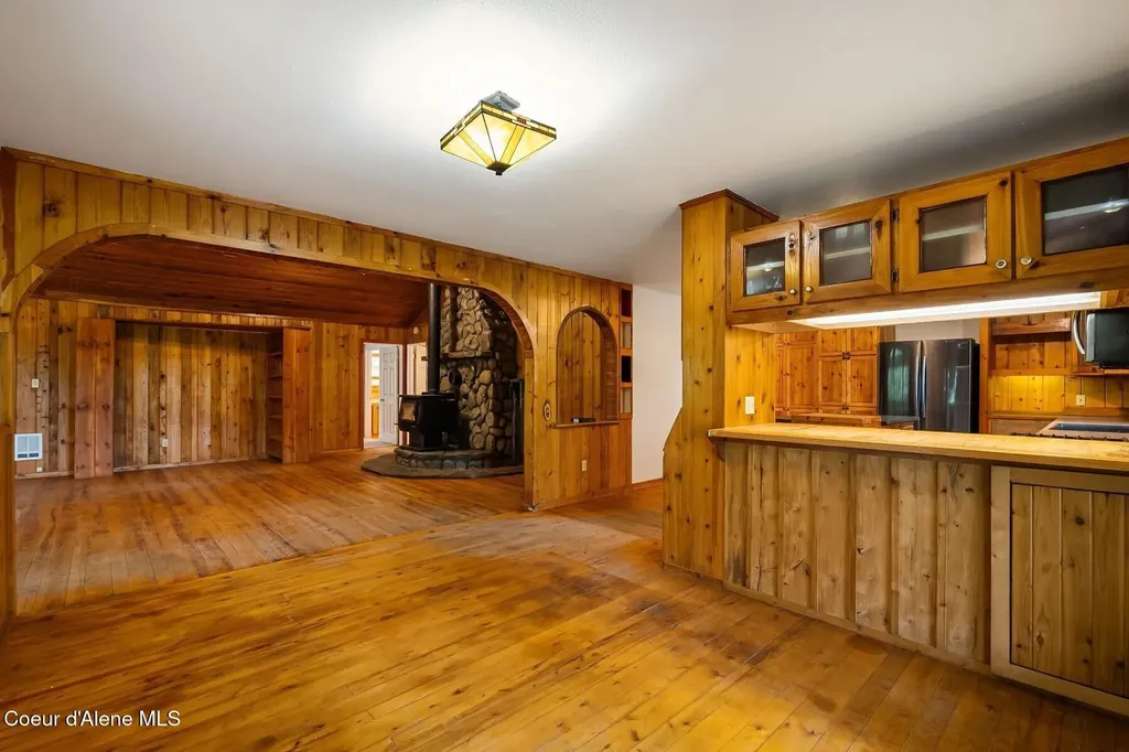 279 Tower Road Naples ID 83847