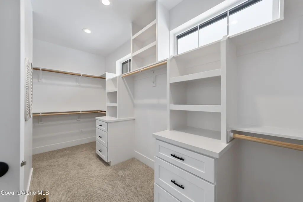 227 Mesa Drive Athol ID 83801