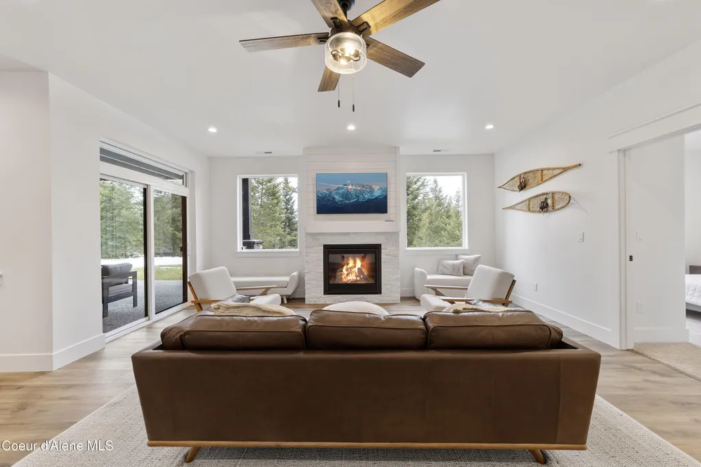 227 Mesa Drive Athol ID 83801
