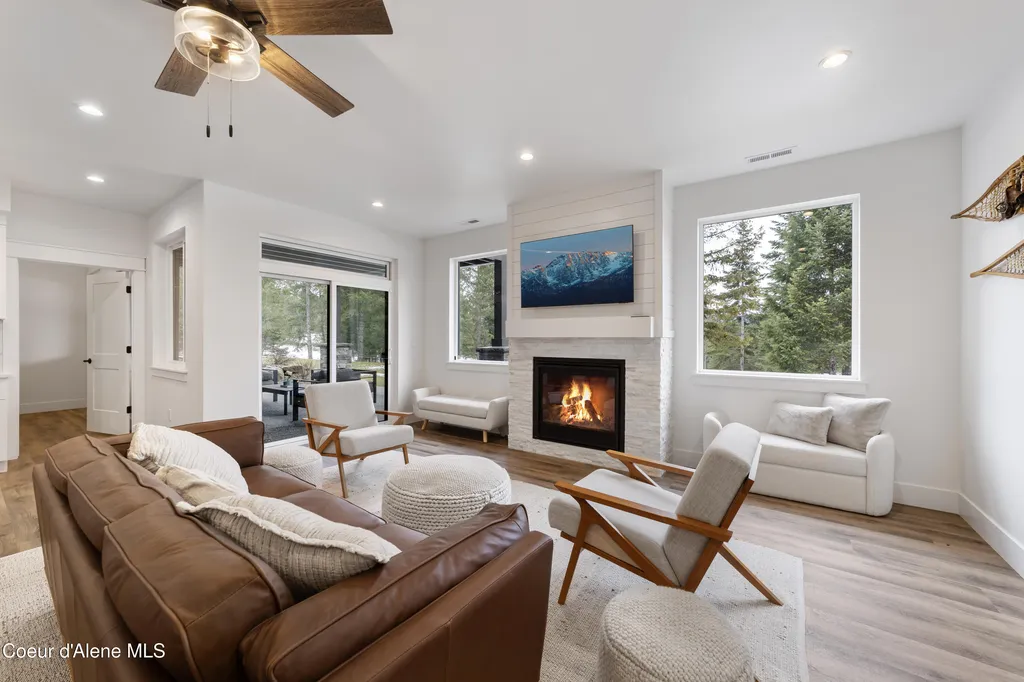 227 Mesa Drive Athol ID 83801