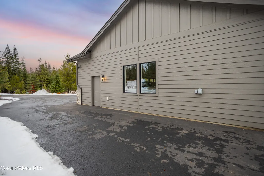 227 Mesa Drive Athol ID 83801