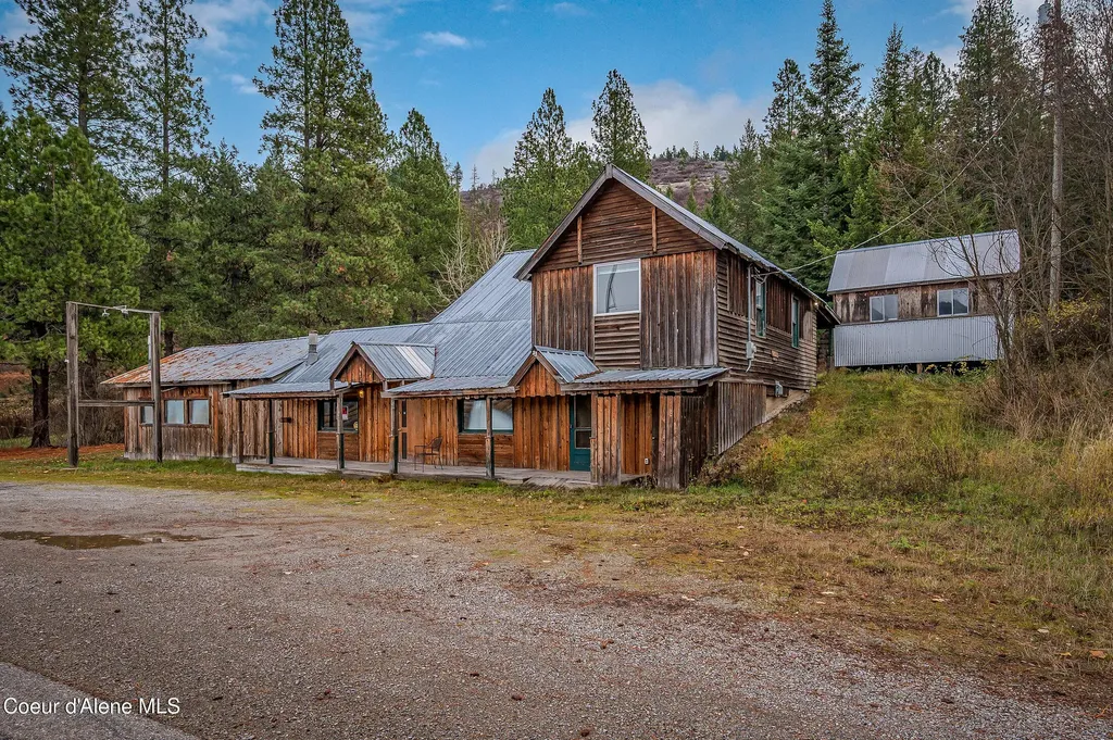 22090 S Highway 3 Cataldo ID 83810