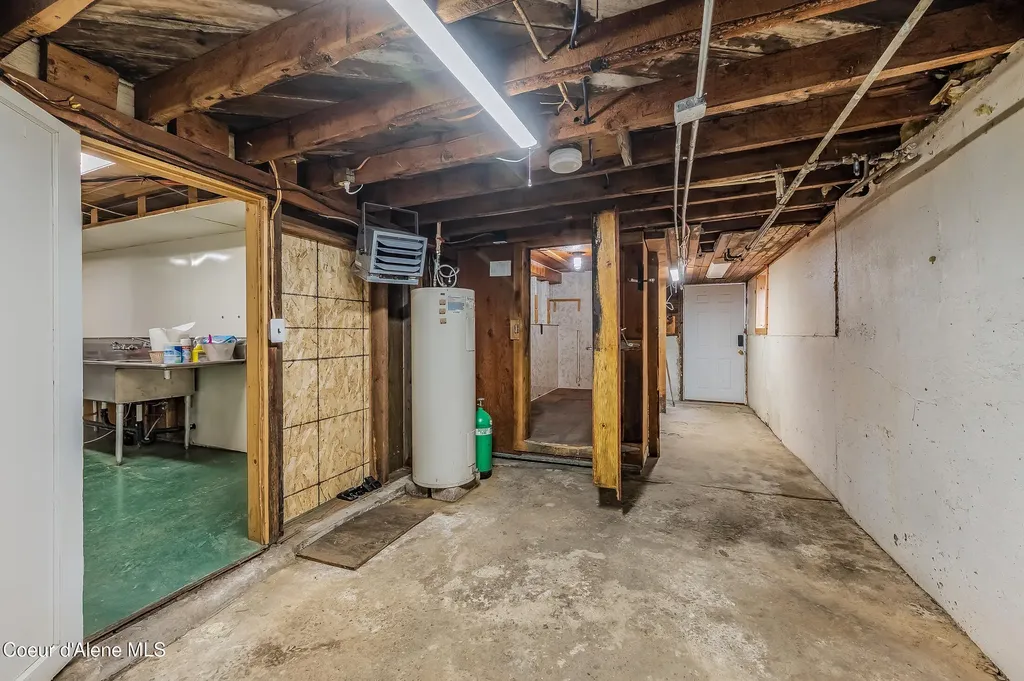 22090 S Highway 3 Cataldo ID 83810