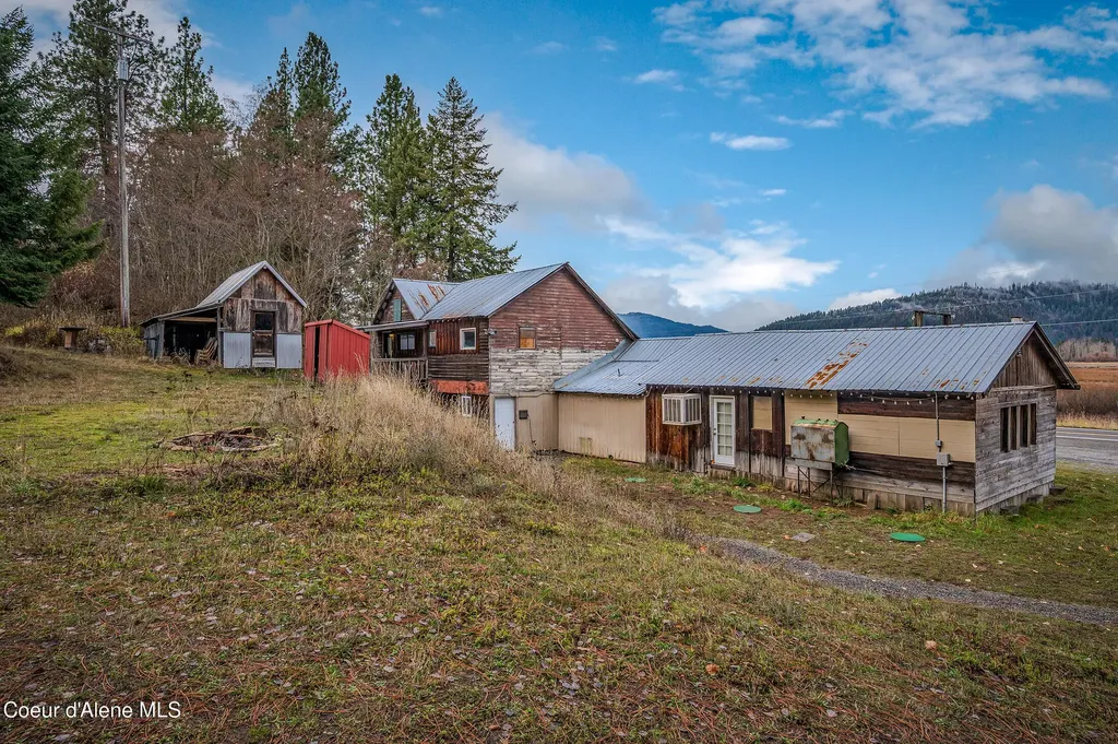 22090 S Highway 3 Cataldo ID 83810