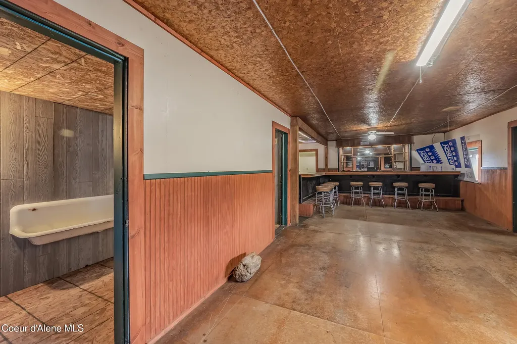 22090 S Highway 3 Cataldo ID 83810