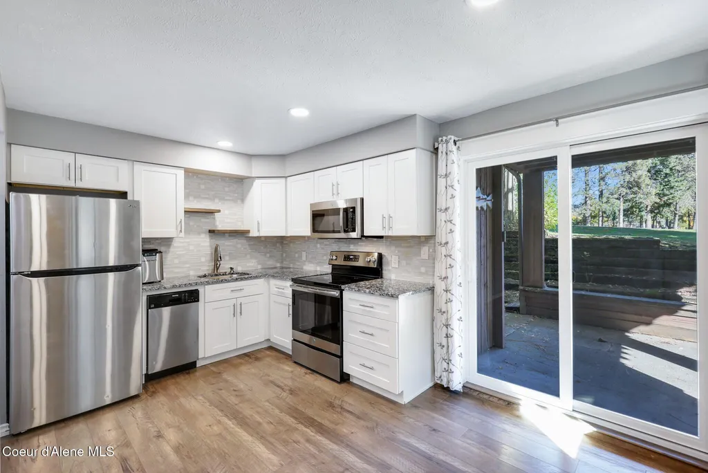 5305 W Fairway Lane Rathdrum ID 83858
