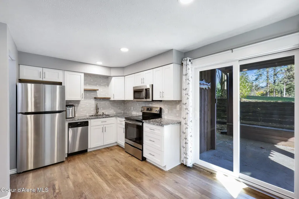 5305 W Fairway Lane Rathdrum ID 83858