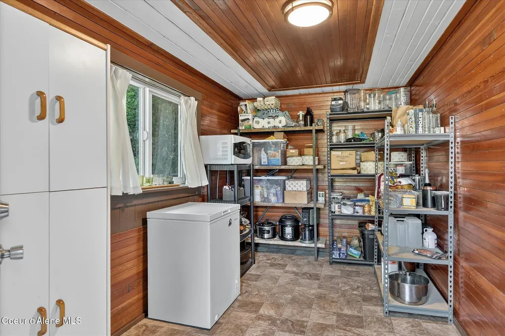 491 Pine View Lane Spirit Lake ID 83869