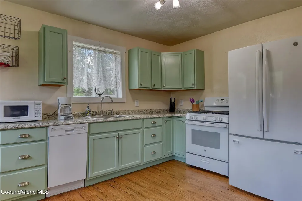 491 Pine View Lane Spirit Lake ID 83869