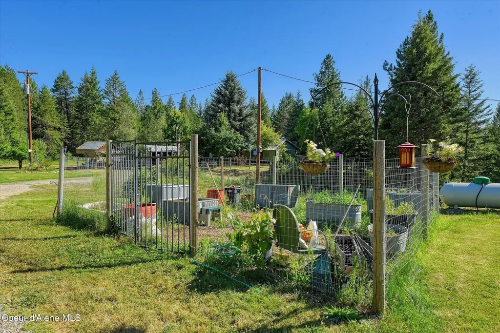 491 Pine View Lane Spirit Lake ID 83869