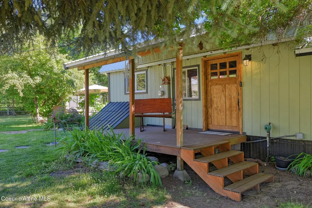 491 Pine View Lane Spirit Lake ID 83869