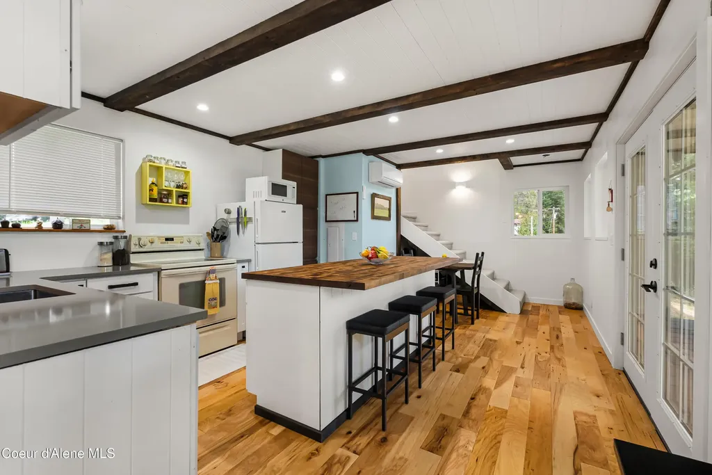 246 Midas Drive Sagle ID 83860