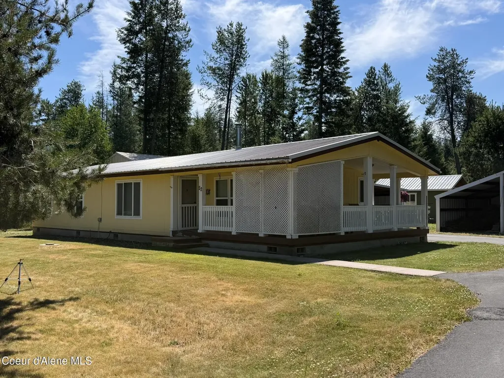 52 Meadowlark Drive Sagle ID 83860