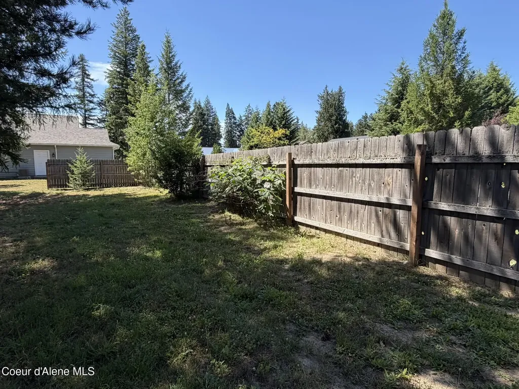 52 Meadowlark Drive Sagle ID 83860