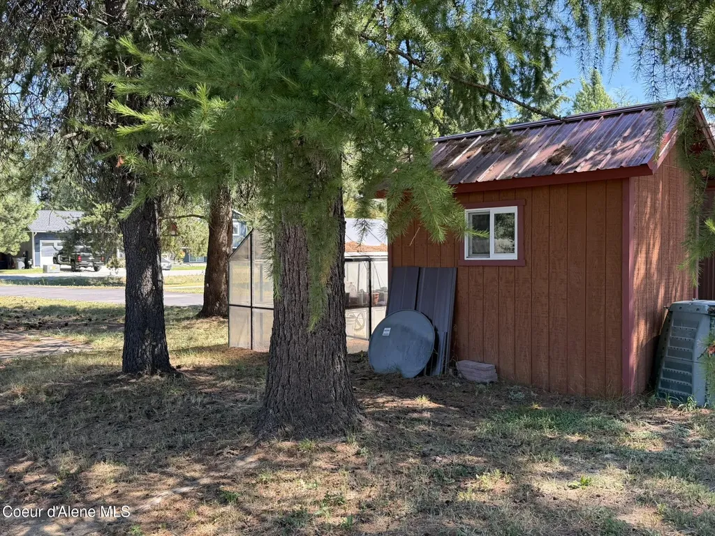 52 Meadowlark Drive Sagle ID 83860
