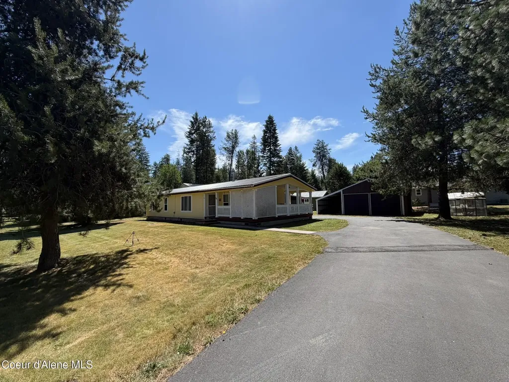 52 Meadowlark Drive Sagle ID 83860