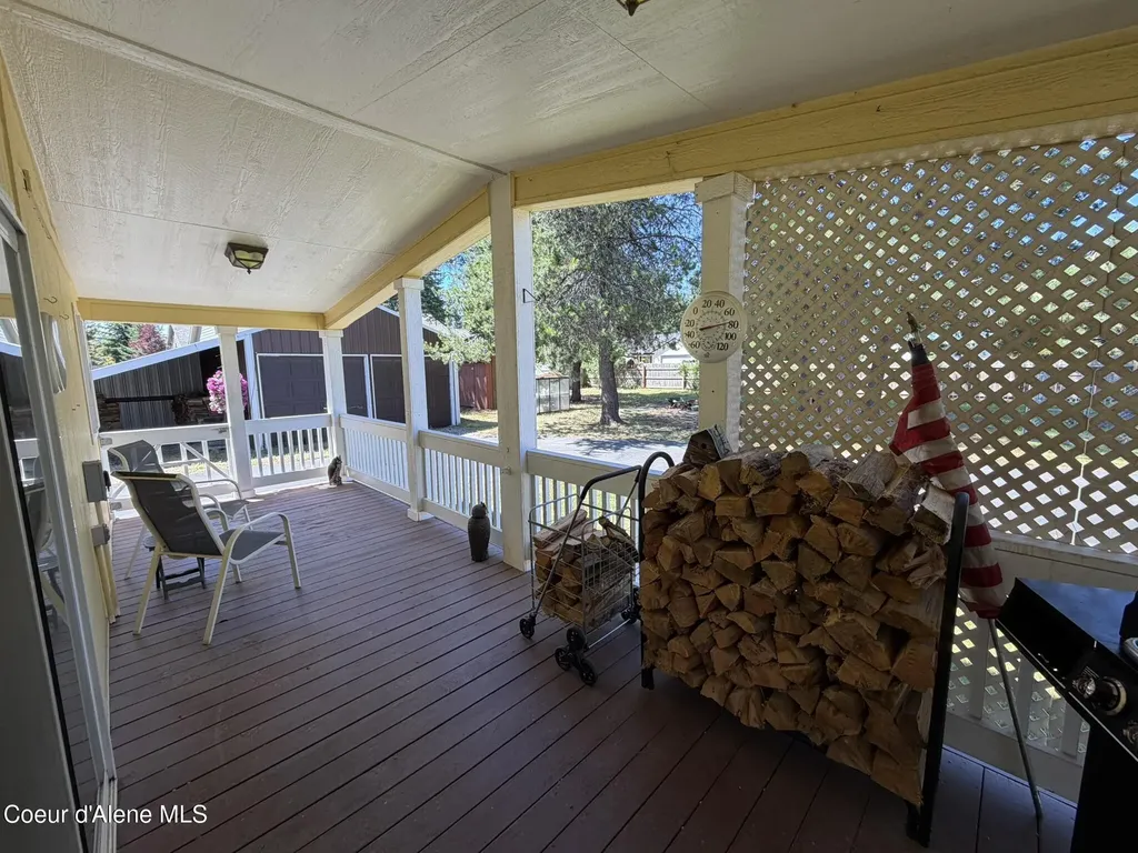 52 Meadowlark Drive Sagle ID 83860