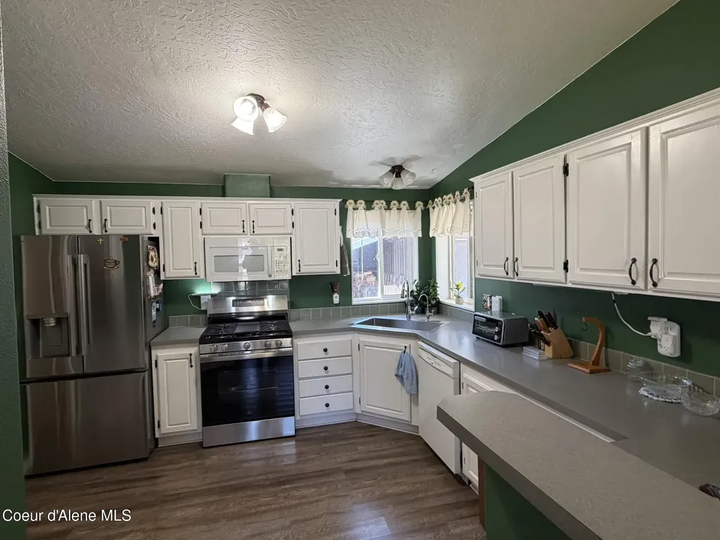 52 Meadowlark Drive Sagle ID 83860