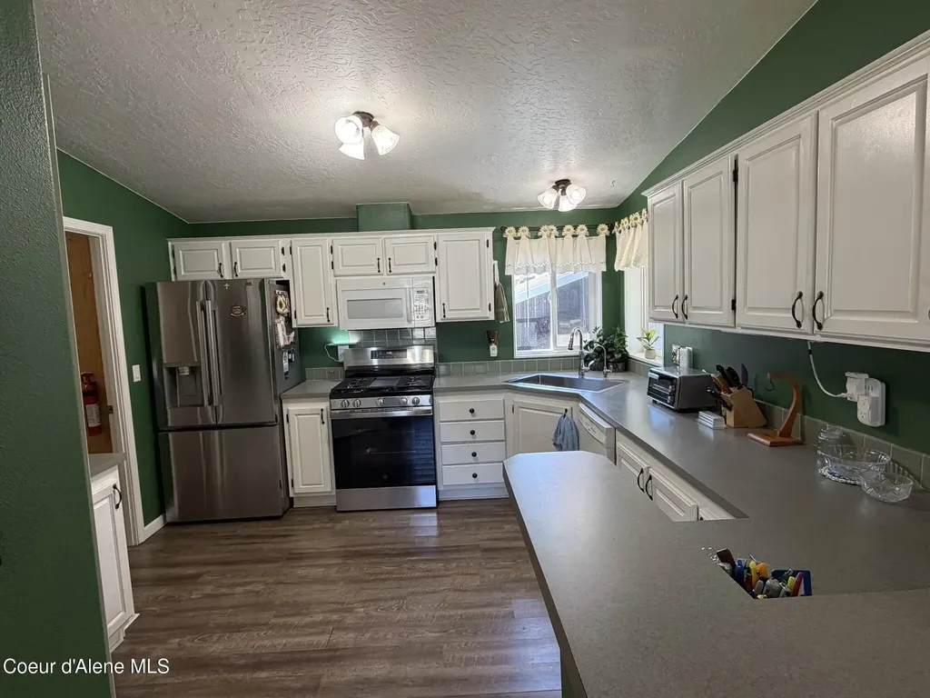 52 Meadowlark Drive Sagle ID 83860