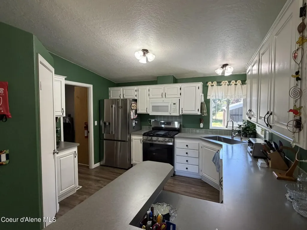 52 Meadowlark Drive Sagle ID 83860
