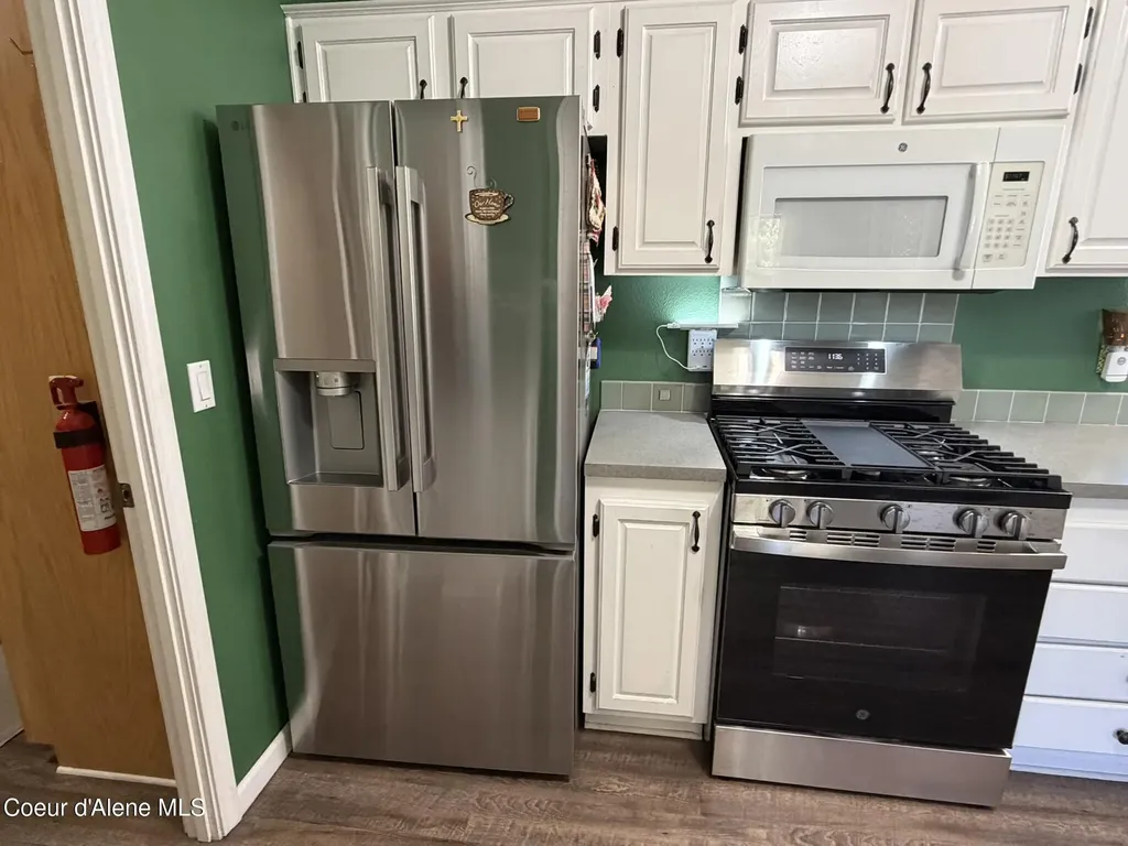 52 Meadowlark Drive Sagle ID 83860