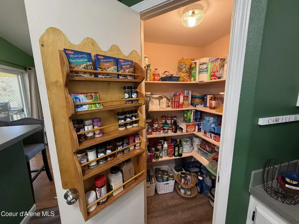 52 Meadowlark Drive Sagle ID 83860