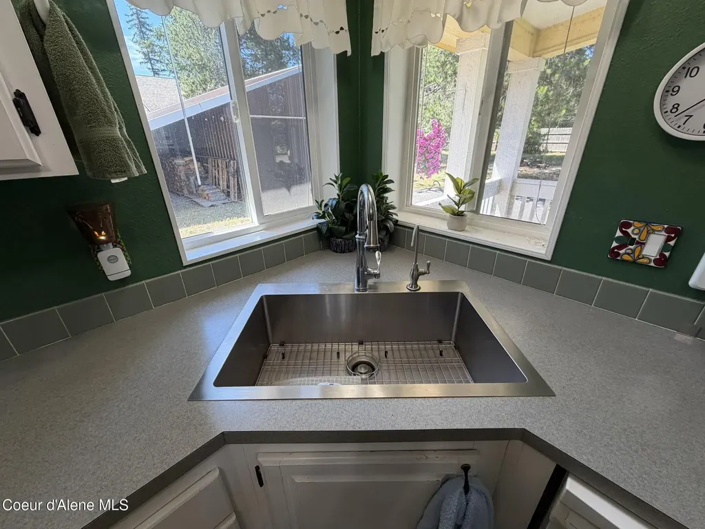 52 Meadowlark Drive Sagle ID 83860
