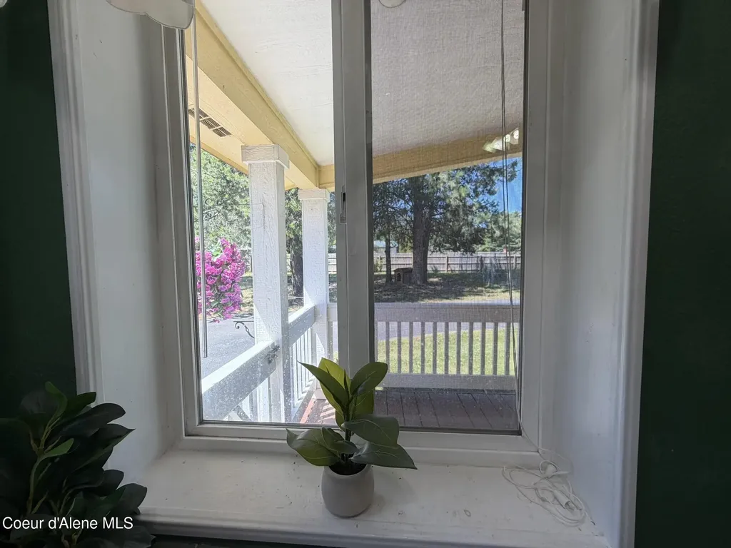 52 Meadowlark Drive Sagle ID 83860