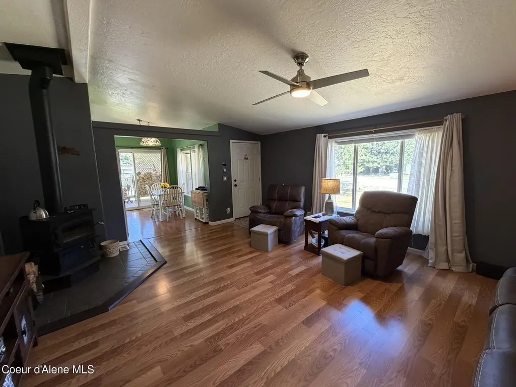52 Meadowlark Drive Sagle ID 83860