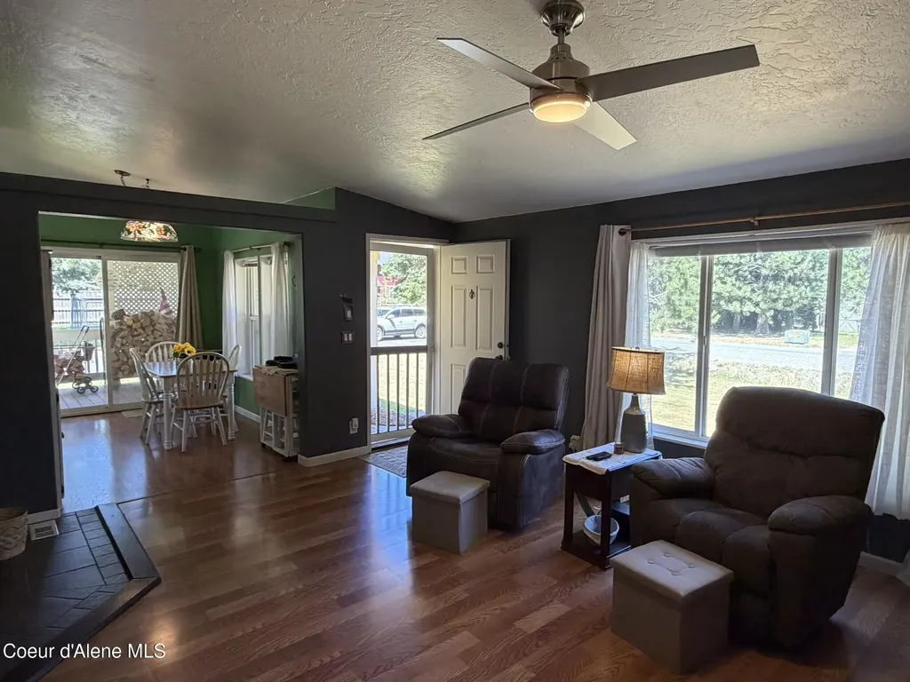 52 Meadowlark Drive Sagle ID 83860