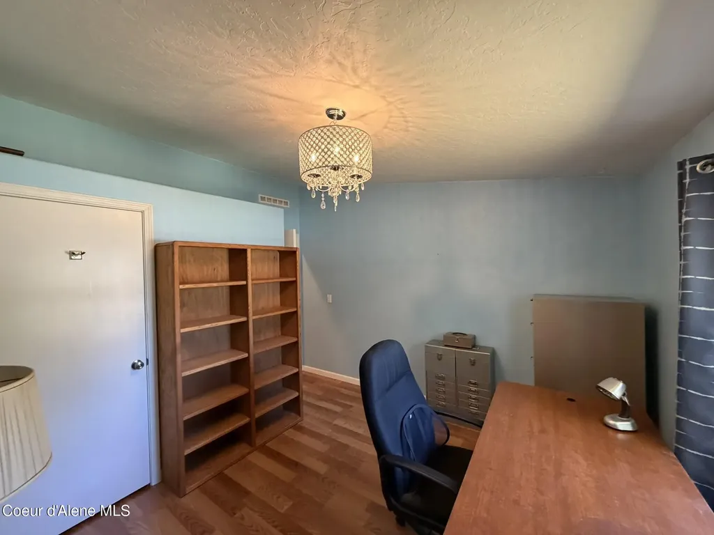 52 Meadowlark Drive Sagle ID 83860