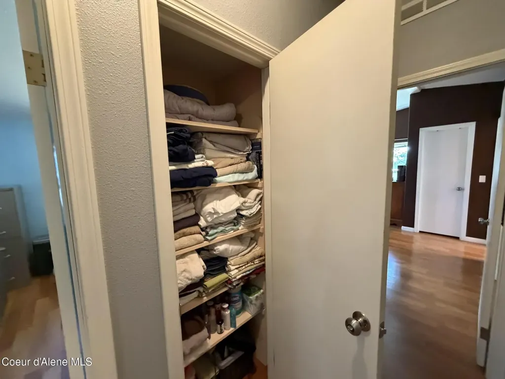 52 Meadowlark Drive Sagle ID 83860