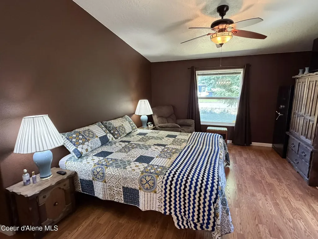 52 Meadowlark Drive Sagle ID 83860