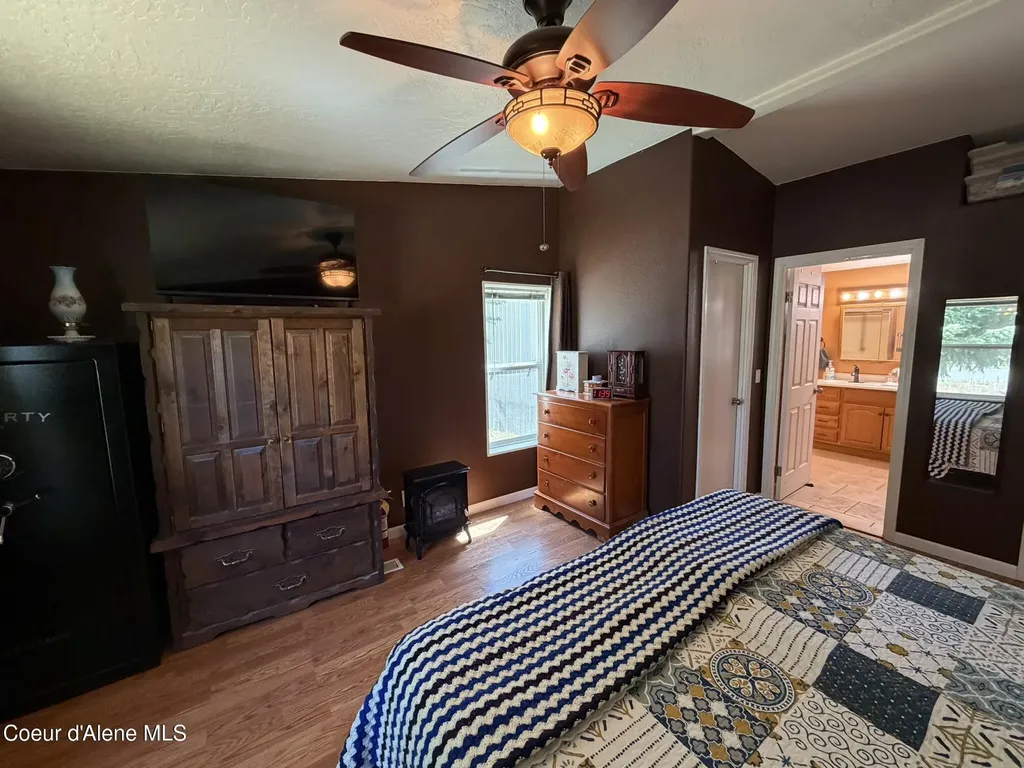 52 Meadowlark Drive Sagle ID 83860