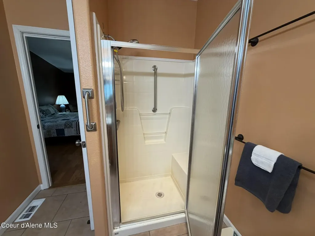 52 Meadowlark Drive Sagle ID 83860